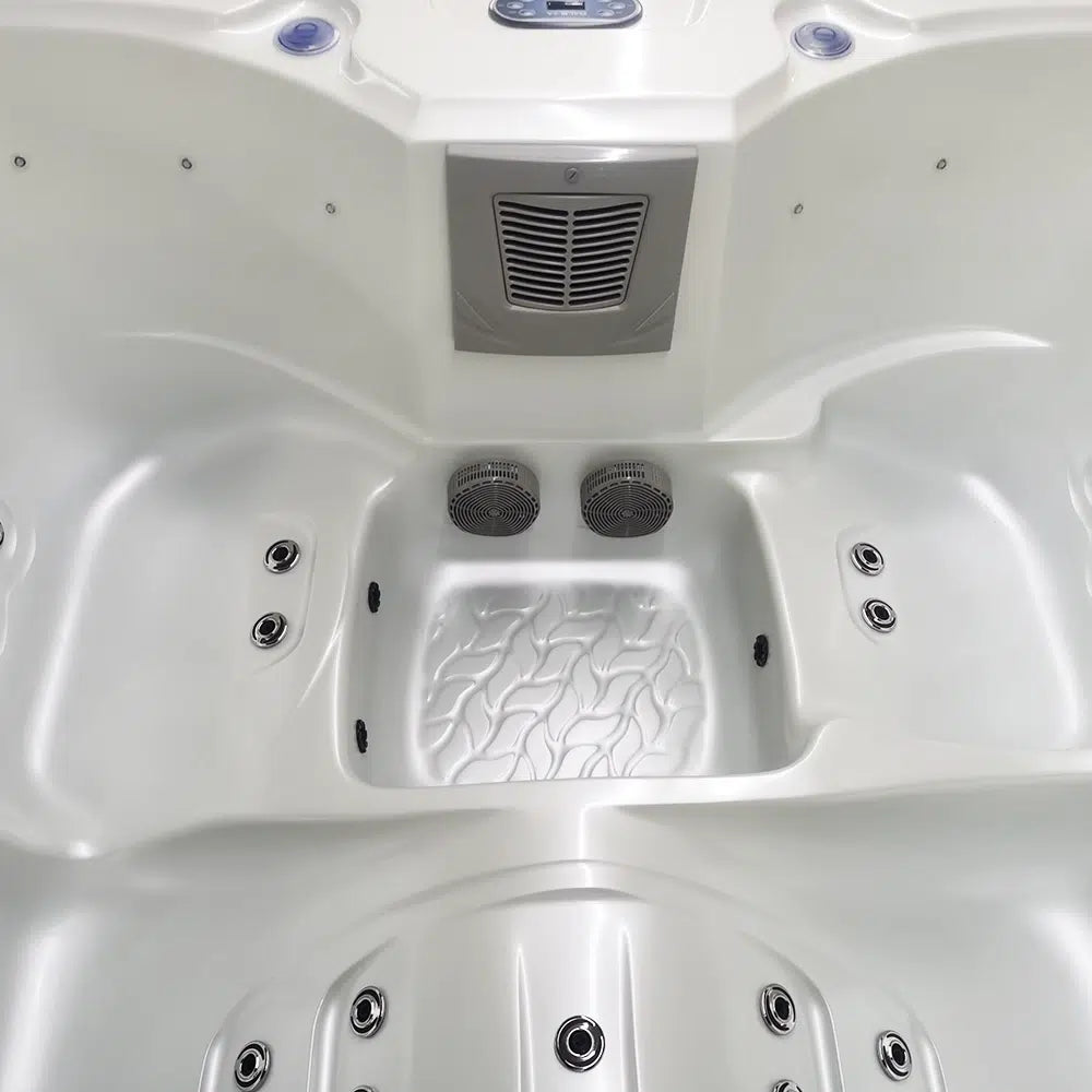 CenturaHeat - Triglav Premium 3-4 Seater Spa Hot Tub – White Pearlescent