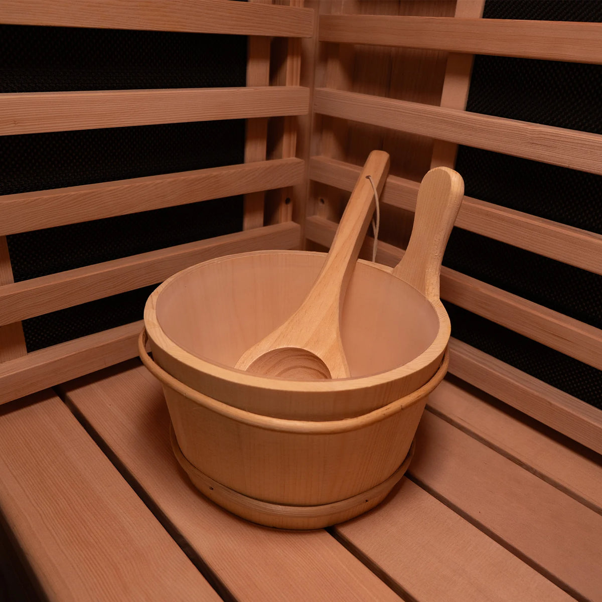 Insignia - MXOS1700 Outdoor Hybrid Sauna - Aluminium