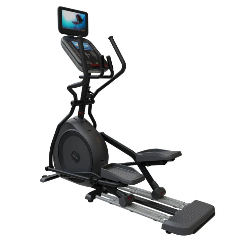 Star Trac 4CT Cross Trainer