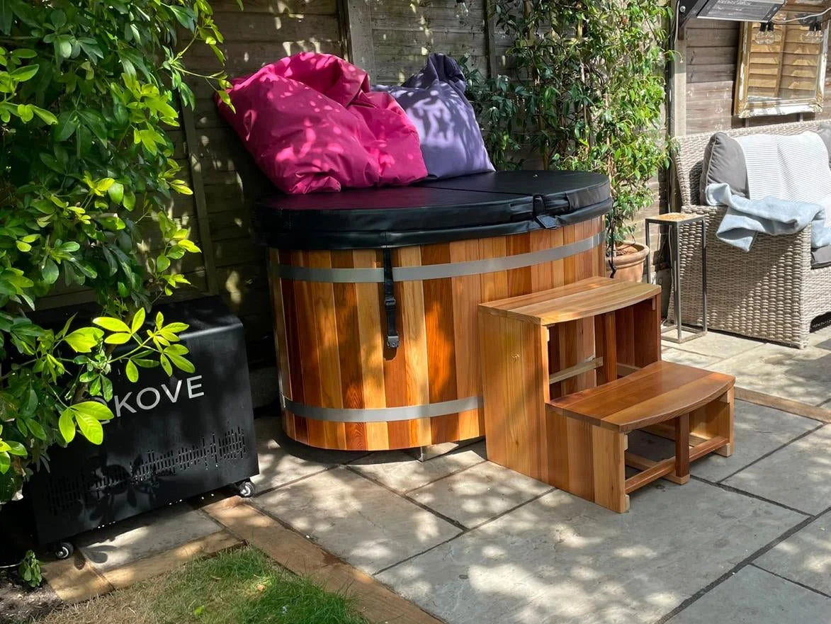 KOVE Oval Cedar Ice Bath – Reclined Cold Plunge